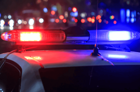 Tres sujetos hacen carjacking a un hombre de 65 años